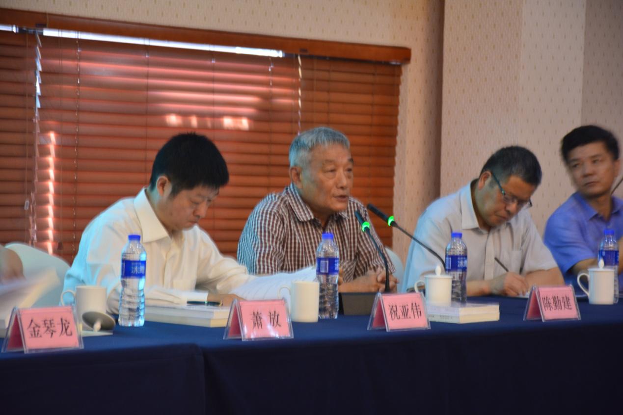 中国民俗学会副会长陈勤建,中共嘉兴市市委常委,宣传部部长祝亚伟分别
